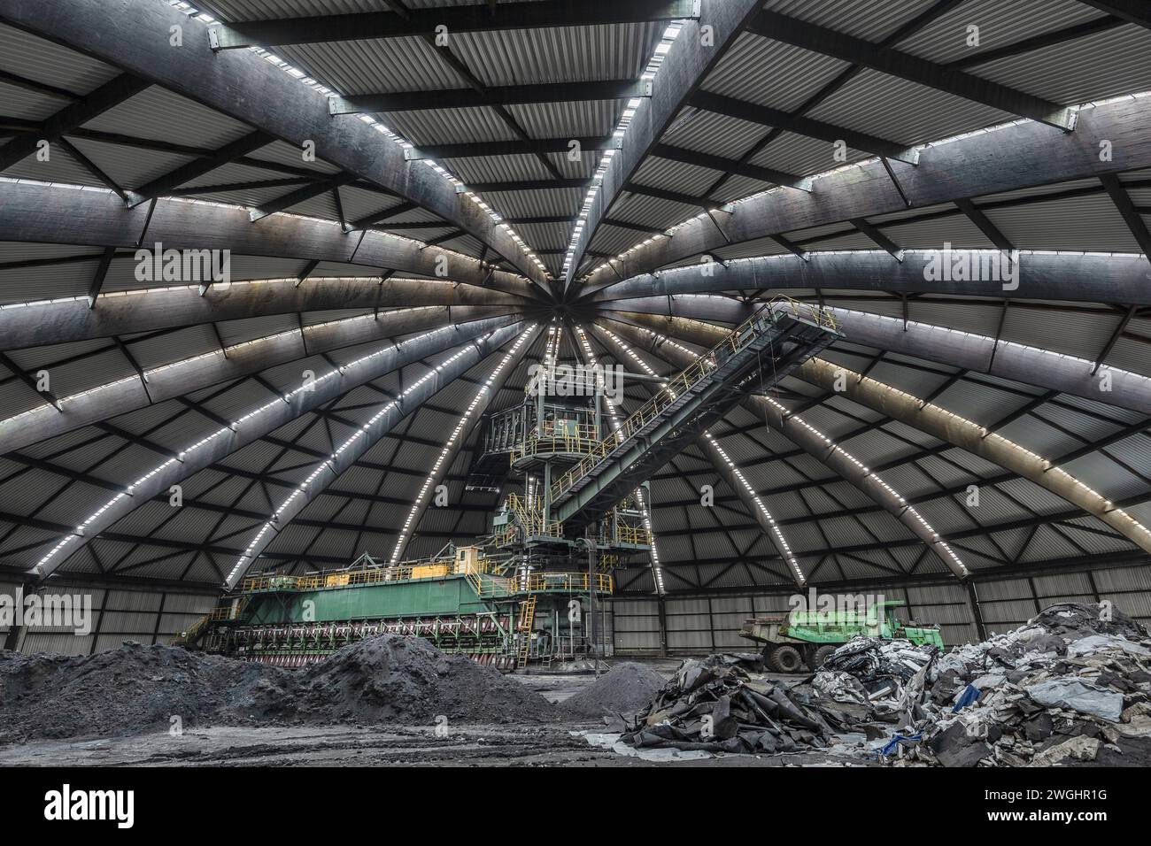 Zeche Prosper-Haniel Kohlemischhalle / Hall de mélange de charbon rond de la mine Prosper-Haniel / « trou noir » Banque D'Images