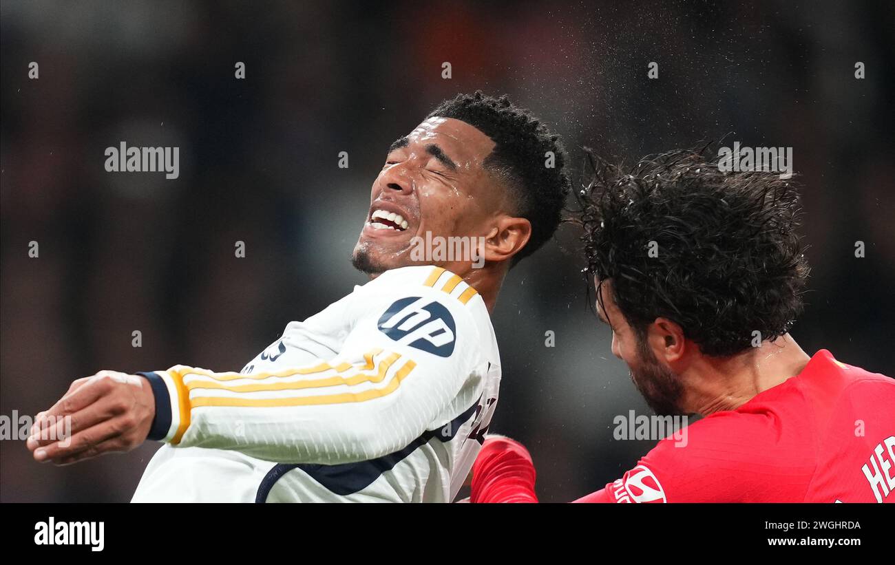 Jude Bellingham du Real Madrid lors du match de Liga entre le Real Madrid et l'Altetico de Madrid a joué au stade Santiago Bernabeu le 4 février 2024 à Madrid, en Espagne. (Photo de Bagu Blanco / PRESSINPHOTO) Banque D'Images