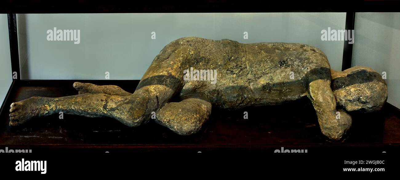 Plâtre coulé d'un homme, Pompéi Romain ruiné ville morts personnes victime humaine corps plâtre plâtre Vésuve Italie Italien Romain Banque D'Images