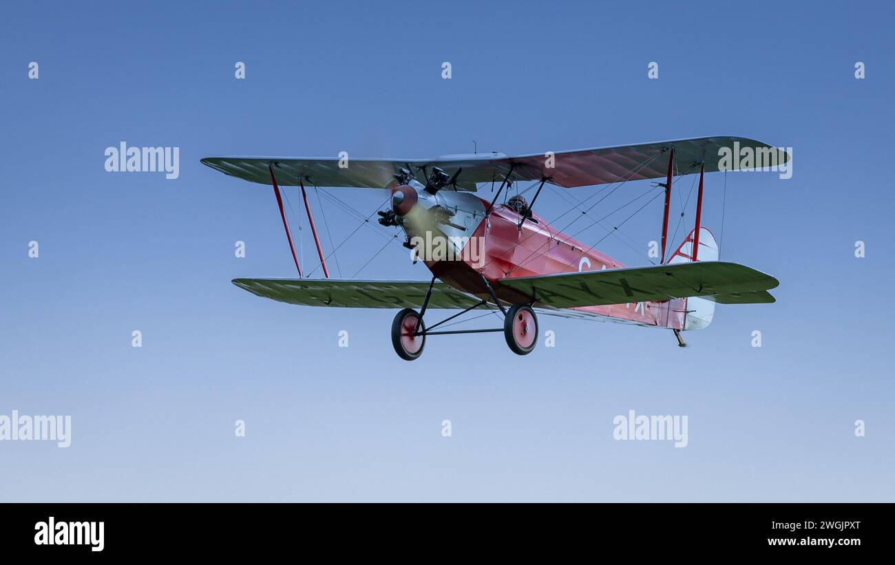 Old Warden, Royaume-Uni - 2 octobre 2022 : avion d'époque 1929 Southern Martlet en vol bas au-dessus de l'aérodrome Banque D'Images