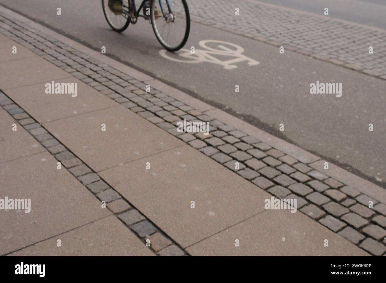 Copenhague, Danemark /05 février 2024/.piste cyclable pour cyclistes à Copenhague, capitale dan ish. (Photo.Francis Joseph Dean/Dean Pictures) Banque D'Images