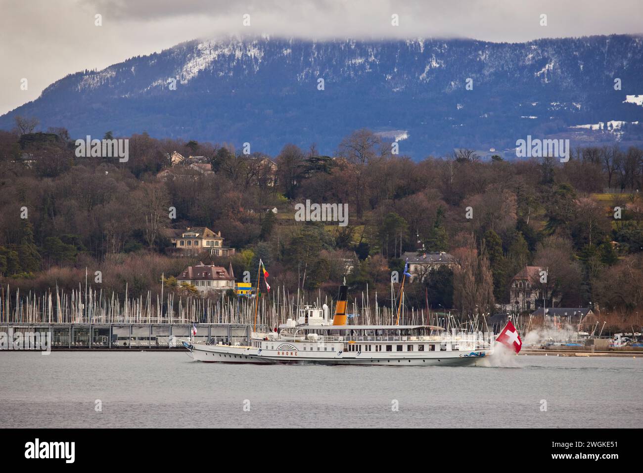 Genève ville en Suisse phare sur le lac Léman (ou Lac Léman) Banque D'Images