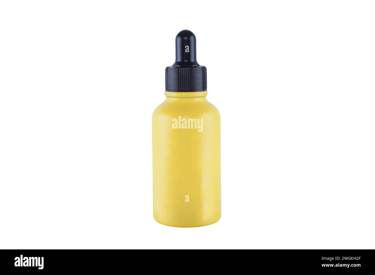 Bouteille en verre cosmétique avec compte-gouttes isolé sur fond blanc Banque D'Images