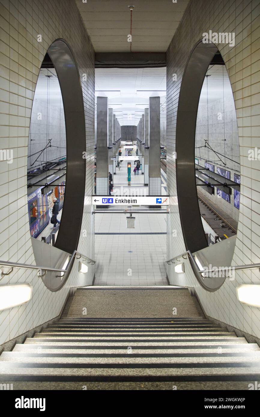 Station de métro Bockenheimer Warte, Allemagne, Hesse, Francfort-sur-le-main Banque D'Images