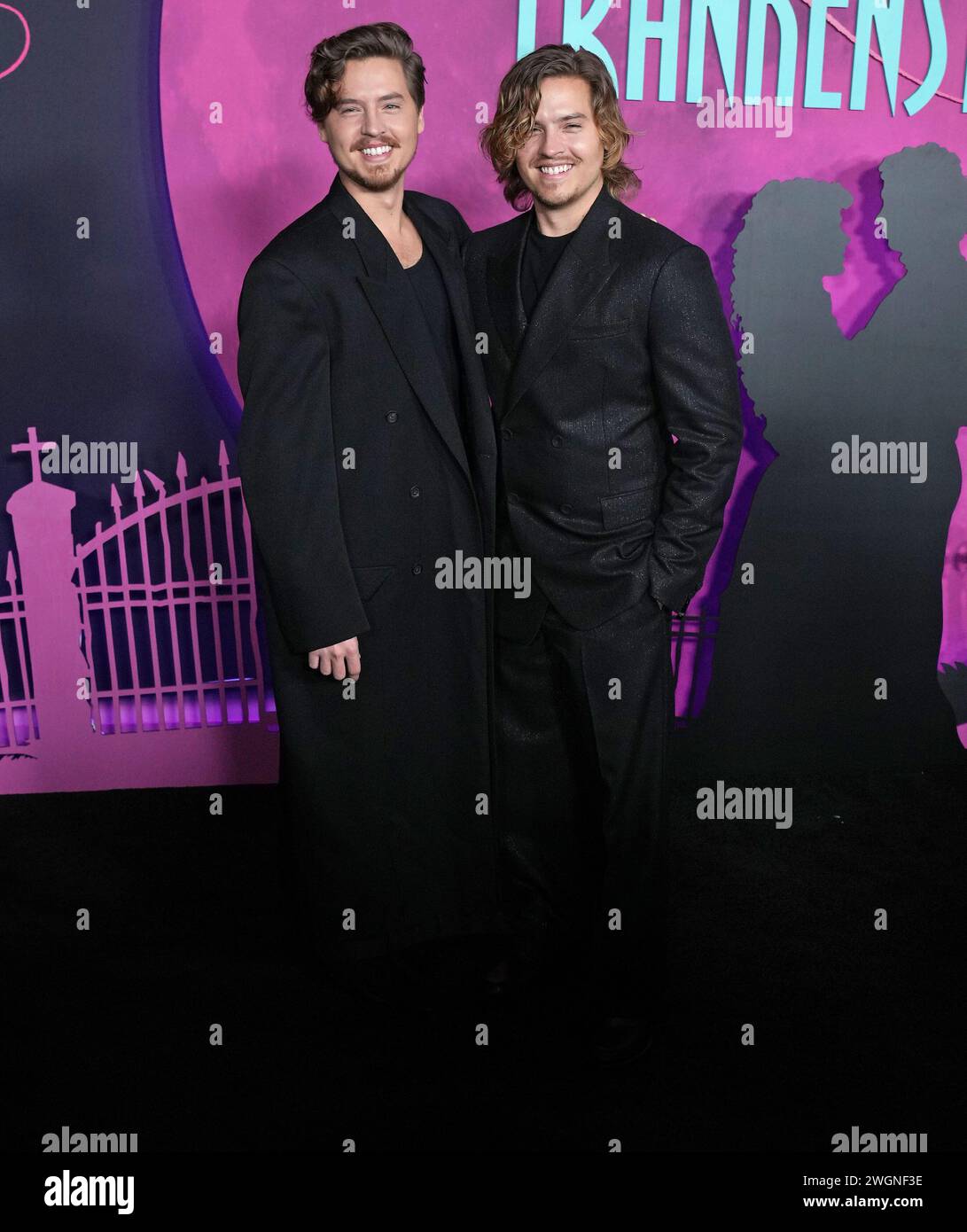 Los Angeles, États-Unis. 05th Feb, 2024. (G-d) Cole Sprouse et Dylan Sprouse au Focus Features' LISA FRANKENSTEIN Los Angeles projection spéciale tenue au Hollywood Athletic Club à Hollywood, CA le lundi, ?février 5, 2024. (Photo de Sthanlee B. Mirador/Sipa USA) crédit : Sipa USA/Alamy Live News Banque D'Images