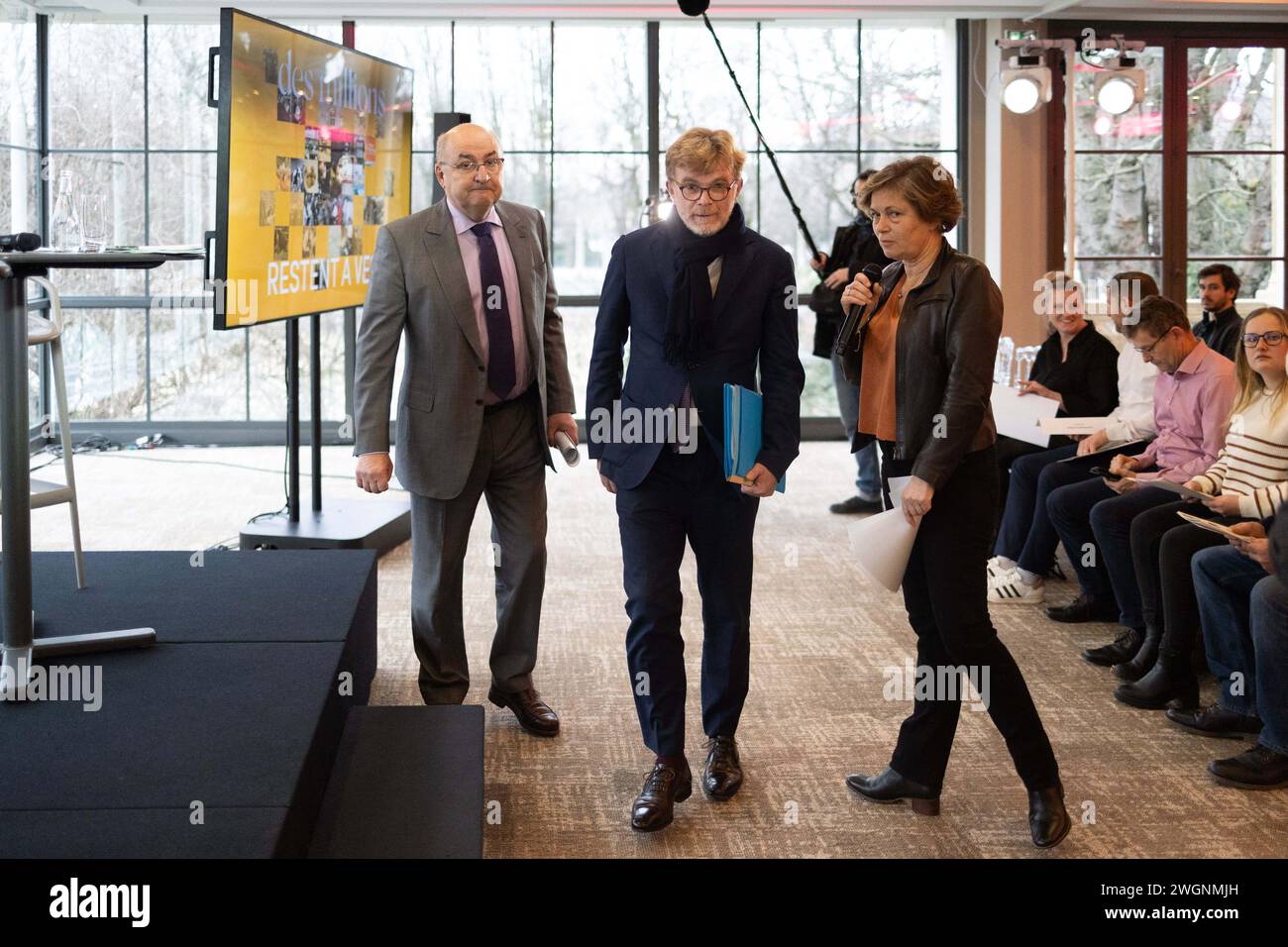 Ministre français de l'Agriculture et de la souveraineté alimentaire Marc Fesneau, Président de la Foire internationale de l'Agriculture de Paris Jean-Luc Poulain lors d'une conférence de presse pour la présentation de la 60ème édition du salon international de l'Agriculture 2024 à Paris, France, le 6 février 2024. Photo Raphael Lafargue/ABACAPRESS.COM Banque D'Images