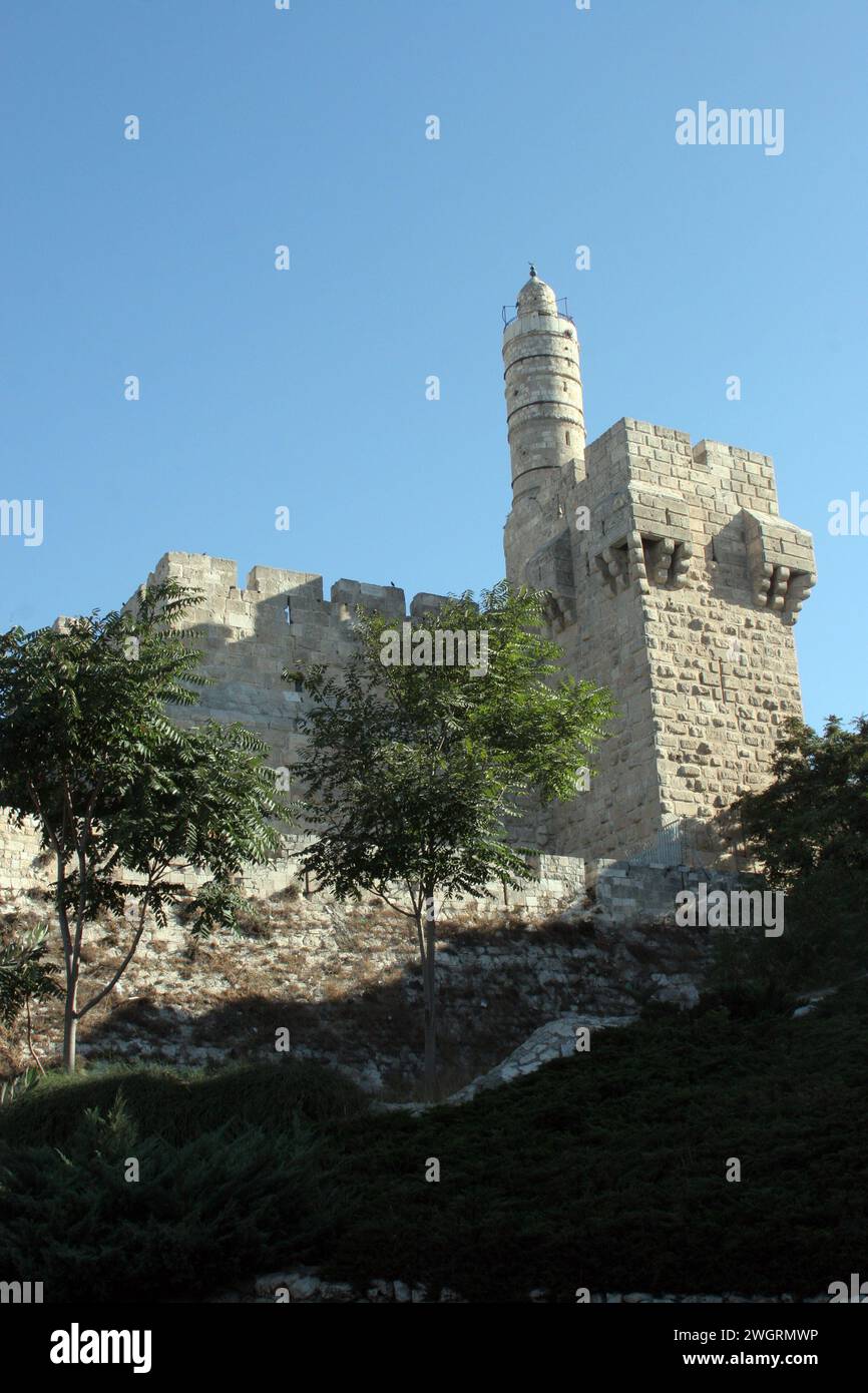 Murs et la Citadelle de David dans l'ancienne ville sainte de Jérusalem, Israël Banque D'Images