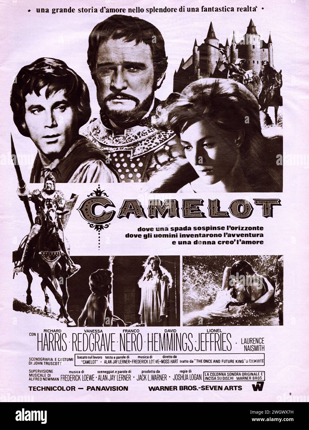 Camelot film affiche pubblicità di una vecchia rivista in Italiano Technicolor Panavision Banque D'Images