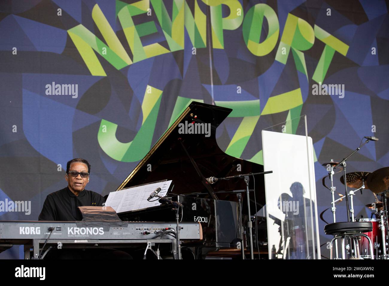 Le pianiste Herbie Hancock joue au Newport Jazz Festival 2023 au Fort Adams à Newport, Rhode Island, le 6 août 2023 Banque D'Images