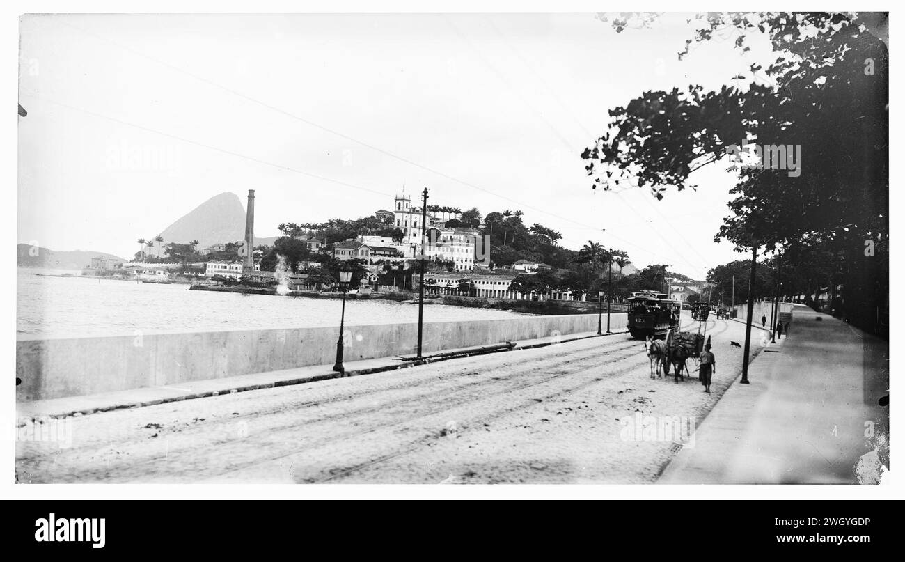 Avenida Beira-Mar ; ao fundo ; a Igreja de Nossa Senhora da Glória do Outeiro (0072137cx020-09). Banque D'Images