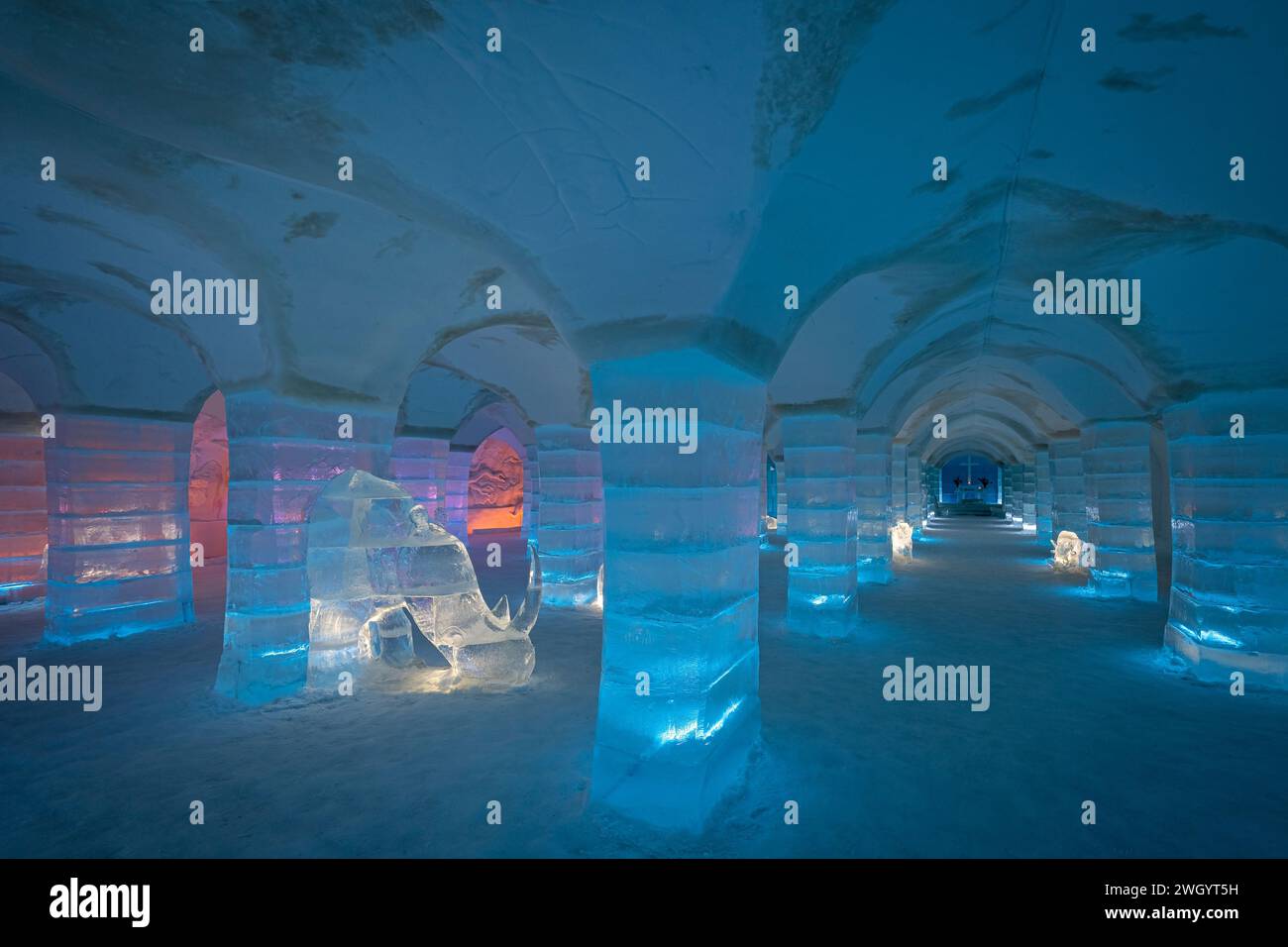 Intérieur de l'hôtel Sorrisniva Igloo ou Ice Hotel, Alta, Arctic Cirle, Norvège, Scandinavie, Europe Banque D'Images