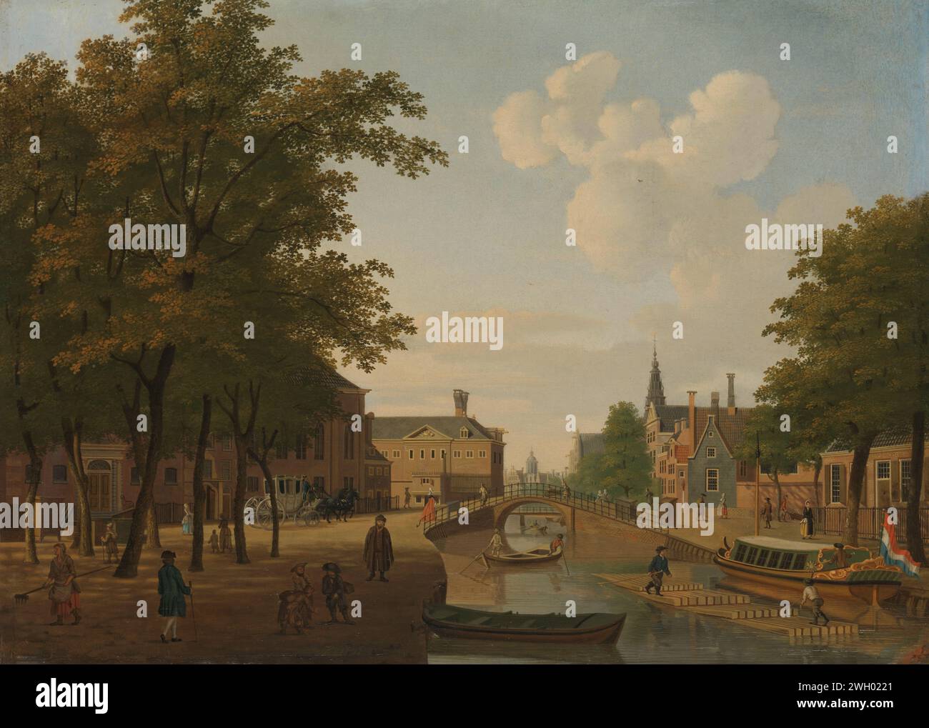Vue du Houtmarkt, Amsterdam, Hendrik Keun, 1760 - 1787 peinture vue du Houtmarkt à Amsterdam, avec la synagogue haute-allemande derrière les arbres à gauche et la synagogue portugaise à droite. Au milieu un canal sur lequel deux hommes poussent des poutres flottantes en bois, quelques bateaux et un yacht avec un drapeau sur le quai. Enfants jouant à gauche et une calèche. panneau. peinture à l'huile (peinture) voie publique (+ ville (-scape) avec chiffres, personnel). canaux, eaux (en ville) (+ ville(-scape) avec chiffres, personnel). Marché Jonas Daniël Meijerplein Banque D'Images