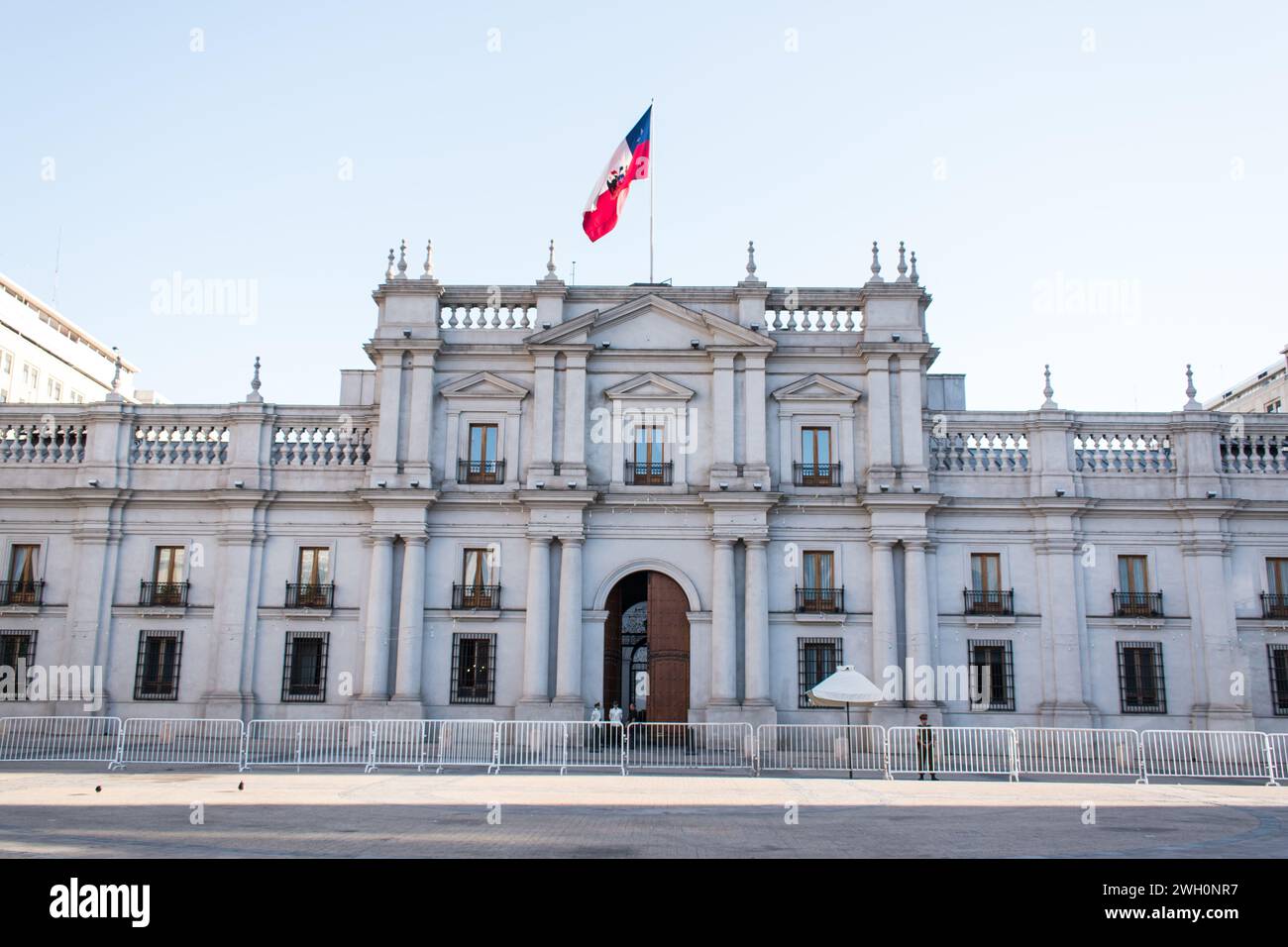Façade du Palacio de la Moneda ou la Moneda, le palais présidentiel situé dans le centre-ville de Santiago. Banque D'Images