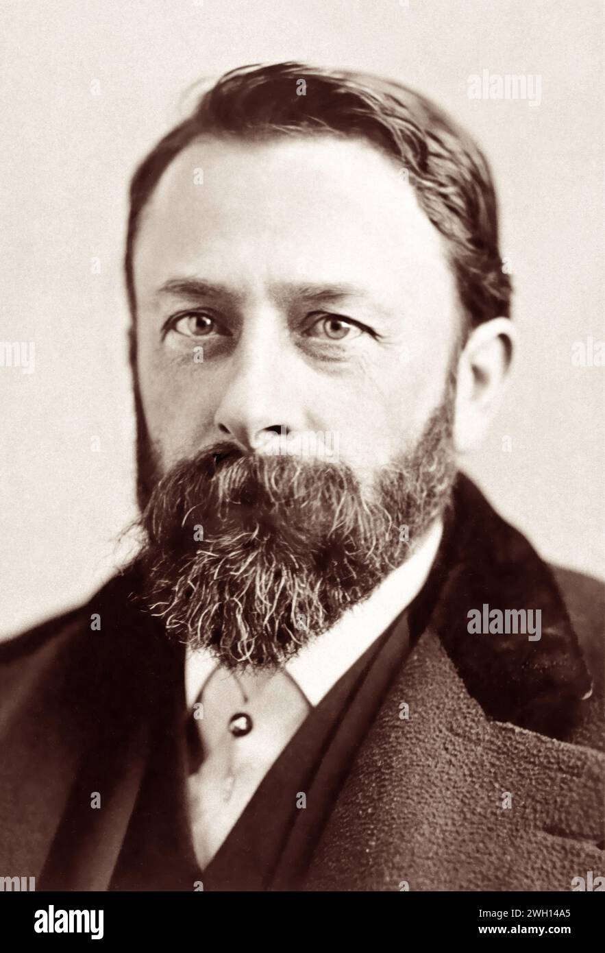 Albert Bierstadt (1830-1902), peintre paysagiste américain connu pour ses peintures paysagères de l'Ouest américain, associé à l'Hudson River School, dans un portrait de Napoléon Sarony, c1870. Banque D'Images