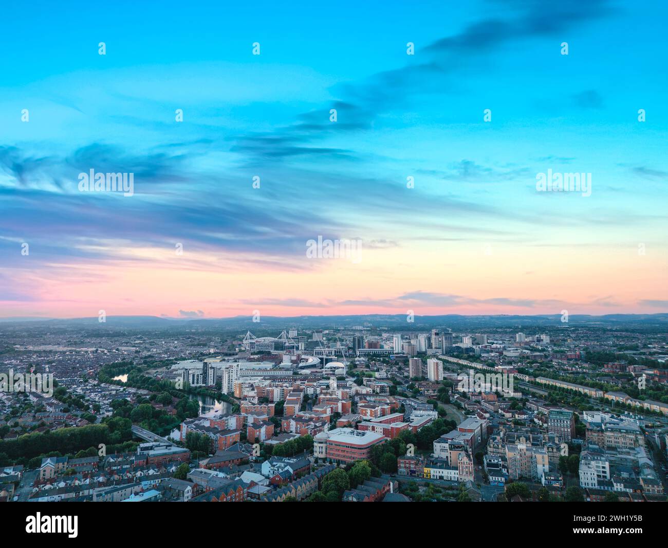 Prise de vue aérienne au-dessus de Cardiff City. Banque D'Images