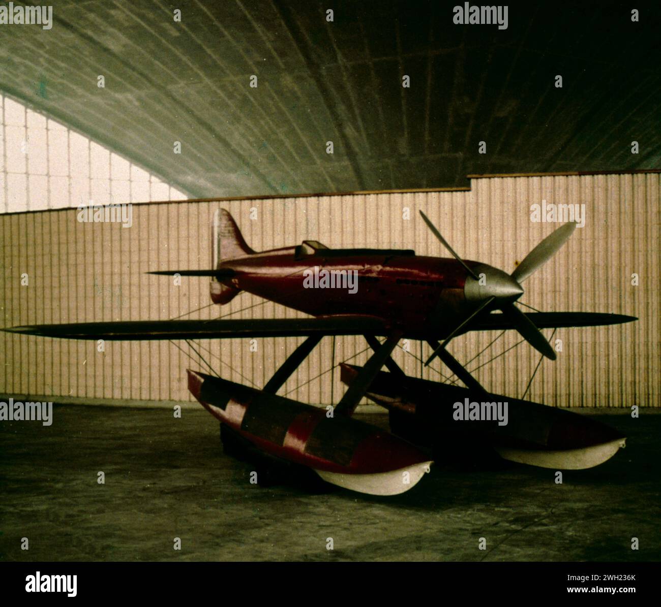 L'hydravion Macchi Castoldi M.C.72 de l'aviateur italien Francesco Agello au musée, Vigna di Valle, Italie des années 1980 Banque D'Images