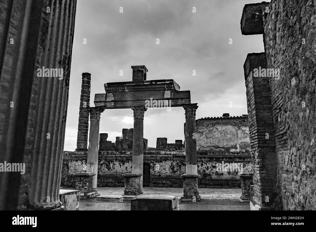 Visite de la ville de Pompéi qui a été couverte de cendres volcaniques après l'éruption du Vésuve, lieux touristiques en Italie. Banque D'Images