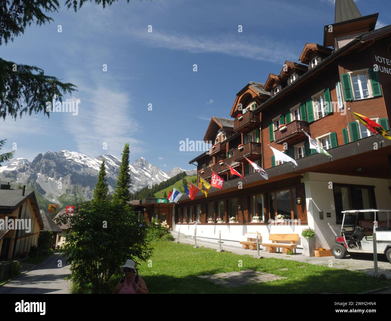 Scène de rue, Murren, Oberland bernois, Suisse. Banque D'Images