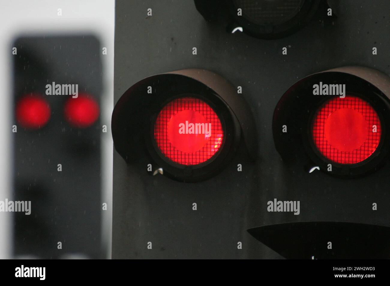 Signale zeigen rot Foto : Wieck V e R oe f e n t l i c h u n g n u m i t N a m e u n d H o n o R a z a h l u n g + b e l e g e x e Banque D'Images