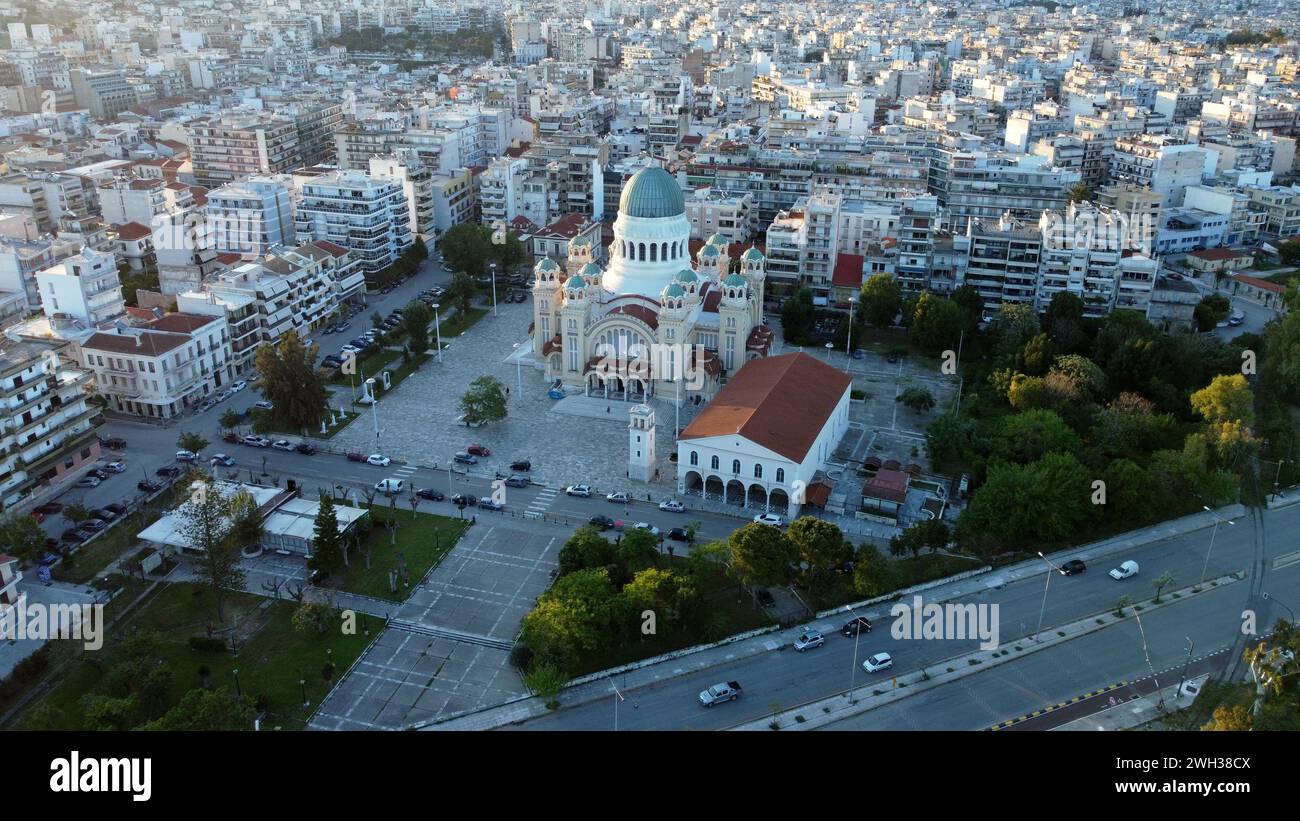 Photo drone de la Sainte Église Saint André, Patras, Grèce, mai 2023 Banque D'Images