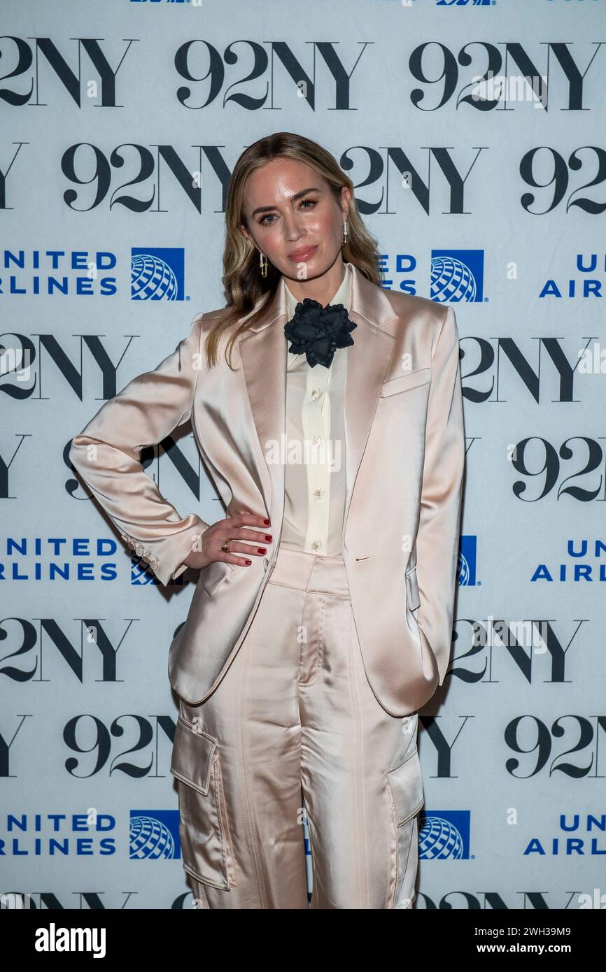 New York, États-Unis. 06th Feb, 2024. Emily Blunt assiste à une discussion sur le film ''Oppenheimer'' avec Josh Horowitz de MTV au 92nd Street y à New York, États-Unis, le 6 février 2024. (Photo de Thenews2/NurPhoto) crédit : NurPhoto SRL/Alamy Live News Banque D'Images