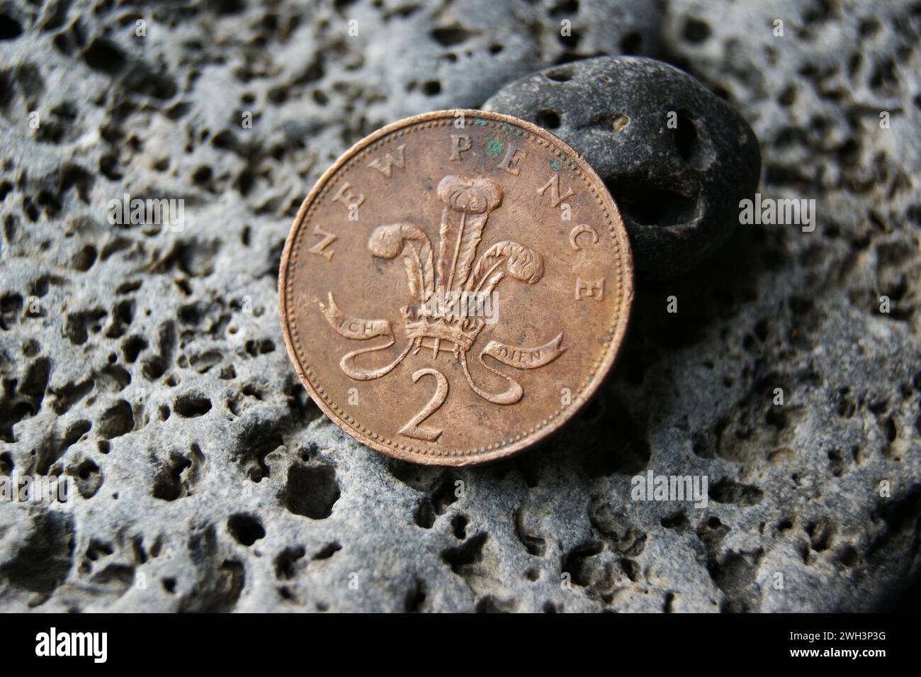 Ancienne pièce britannique utilisée 2 New Pence Elizabeth II 1971. Coin 2 Nouveau Pence Elizabeth II 1971 Royaume-Uni. Banque D'Images