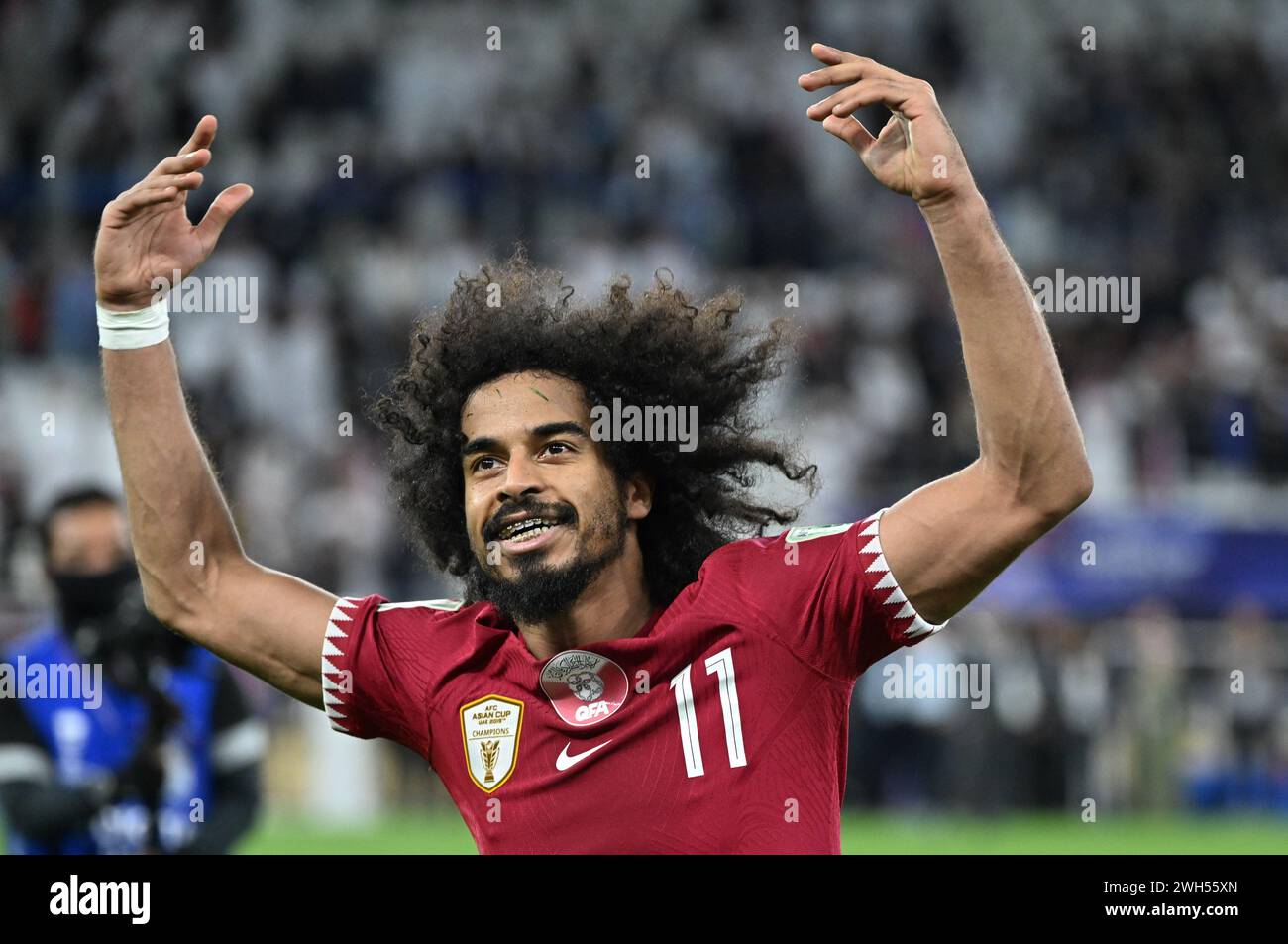 Doha, Qatar. 7 février 2024. Akram Afif du Qatar célèbre la demi-finale entre l'Iran et le Qatar à la Coupe d'Asie de l'AFC Qatar à Doha, Qatar, le 7 février 2024. Crédit : Sun Fanyue/Xinhua/Alamy Live News Banque D'Images