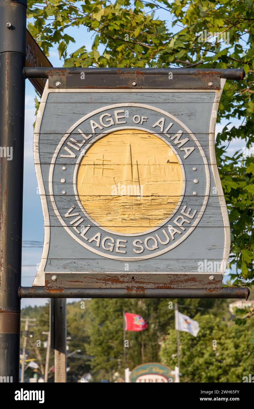 Alma, Canada - 31 août 2017 : panneau sculpté pour le village d'Alma, Nouveau-Brunswick, Canada. Un pittoresque village de pêcheurs dans la baie de Fundy. Banque D'Images