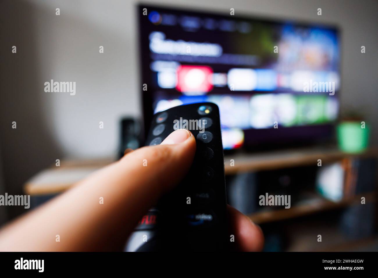 AUS für Nebenkostenprivileg BEI KabelTV Symboldbild Ferbedienung und KabelTV in Düsseldorf