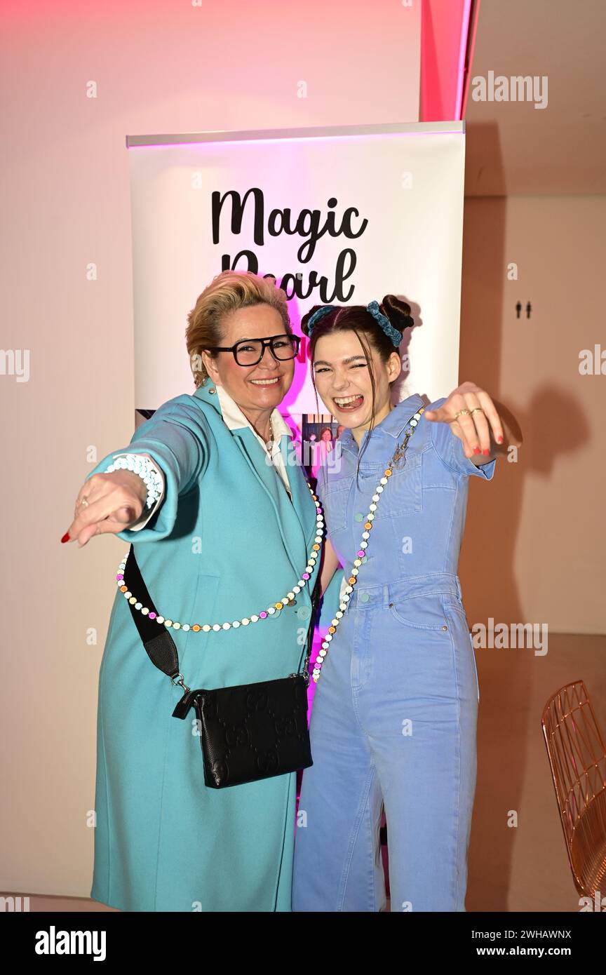 Claudia Effenberg und Klaudia Giez beim Mates date influencer Event auf der Berlin Fashion week automne/hiver 2024 in der Berliner Freiheit. Berlin, 0 Banque D'Images
