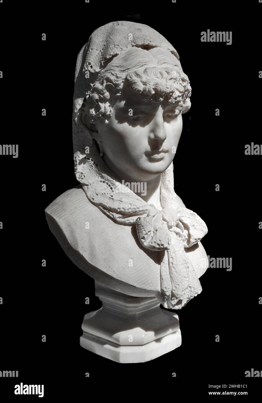 Busto femelle con velo - marmo - Ugo Zannoni 1885 - Vérone, Galleria d' Arte Moderna Achille Forti Banque D'Images