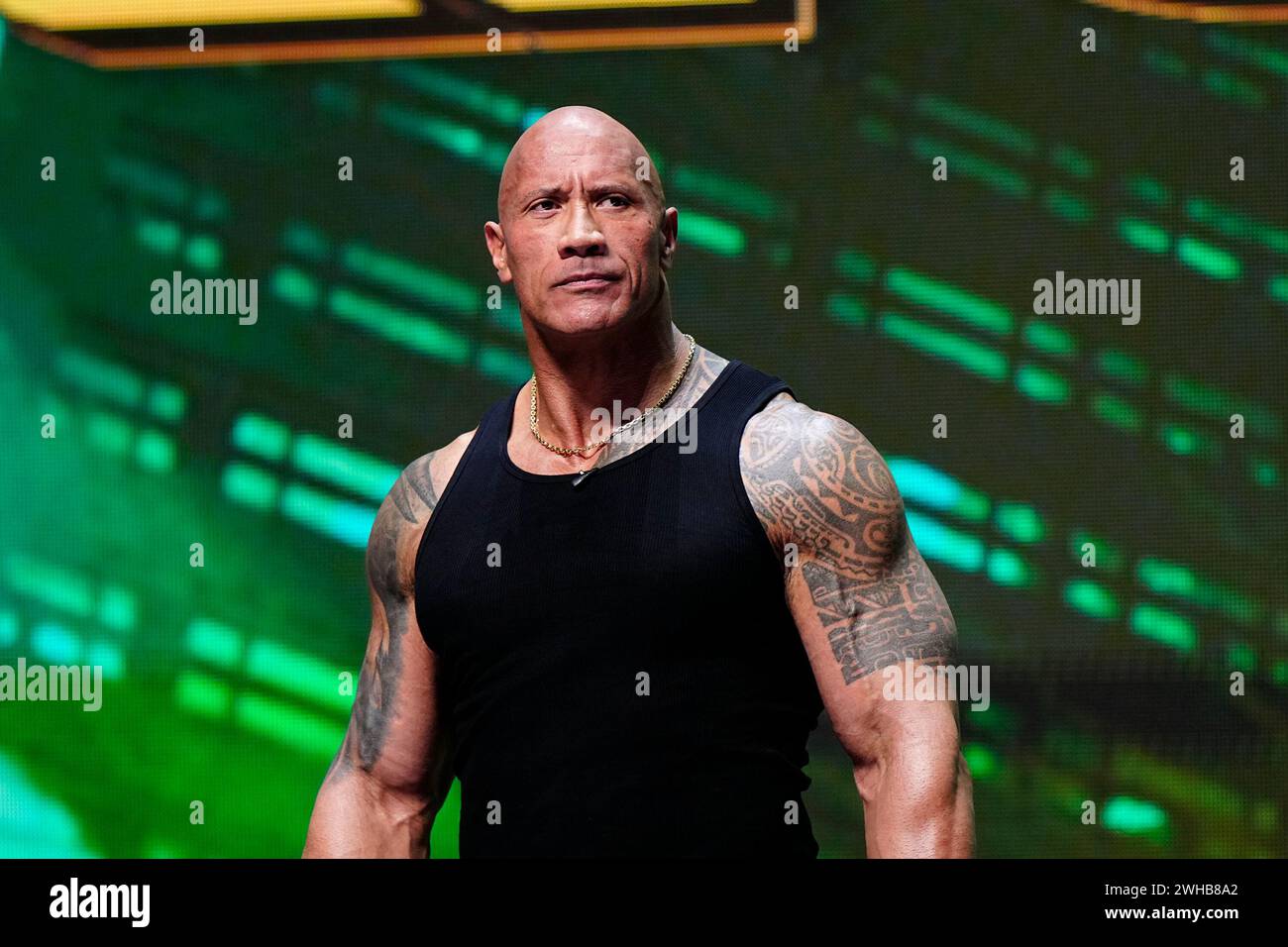 Las Vegas, Nevada, États-Unis. 08th Feb, 2024. LAS VEGAS, NV - 8 février 2024 : Dwayne "The Rock" Johnson, dix fois champion du monde WWE à T-Mobile Arena pour le coup d'envoi de Wrestlemania XL le 8 février 2024 à Las Vegas, NV, États-Unis. (Photo de Louis Grasse/PXimages) crédit : PX images/Alamy Live News Banque D'Images