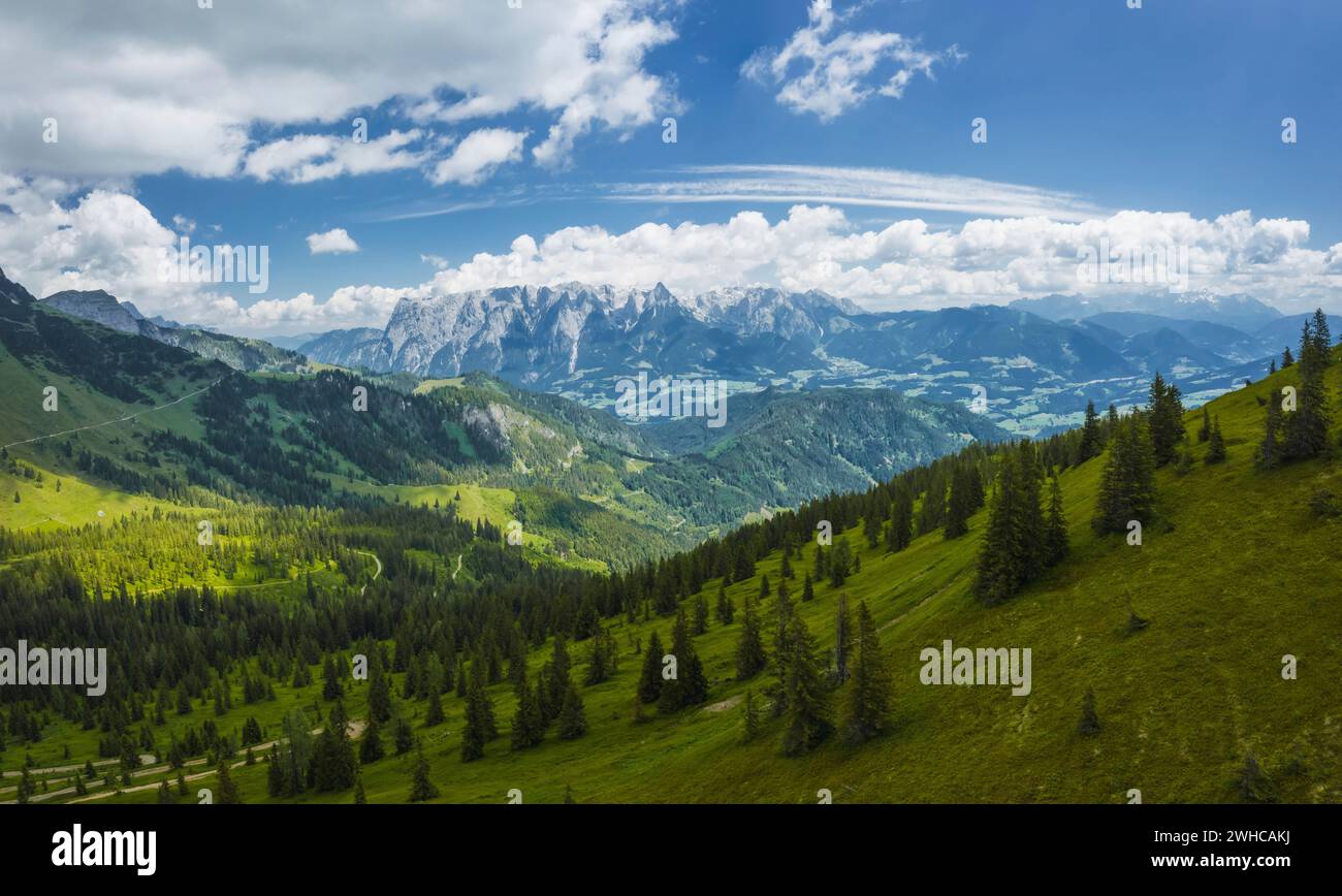 Sentier de randonnée autour des montagnes Wilder Kaiser, Tirol - Autriche. Banque D'Images