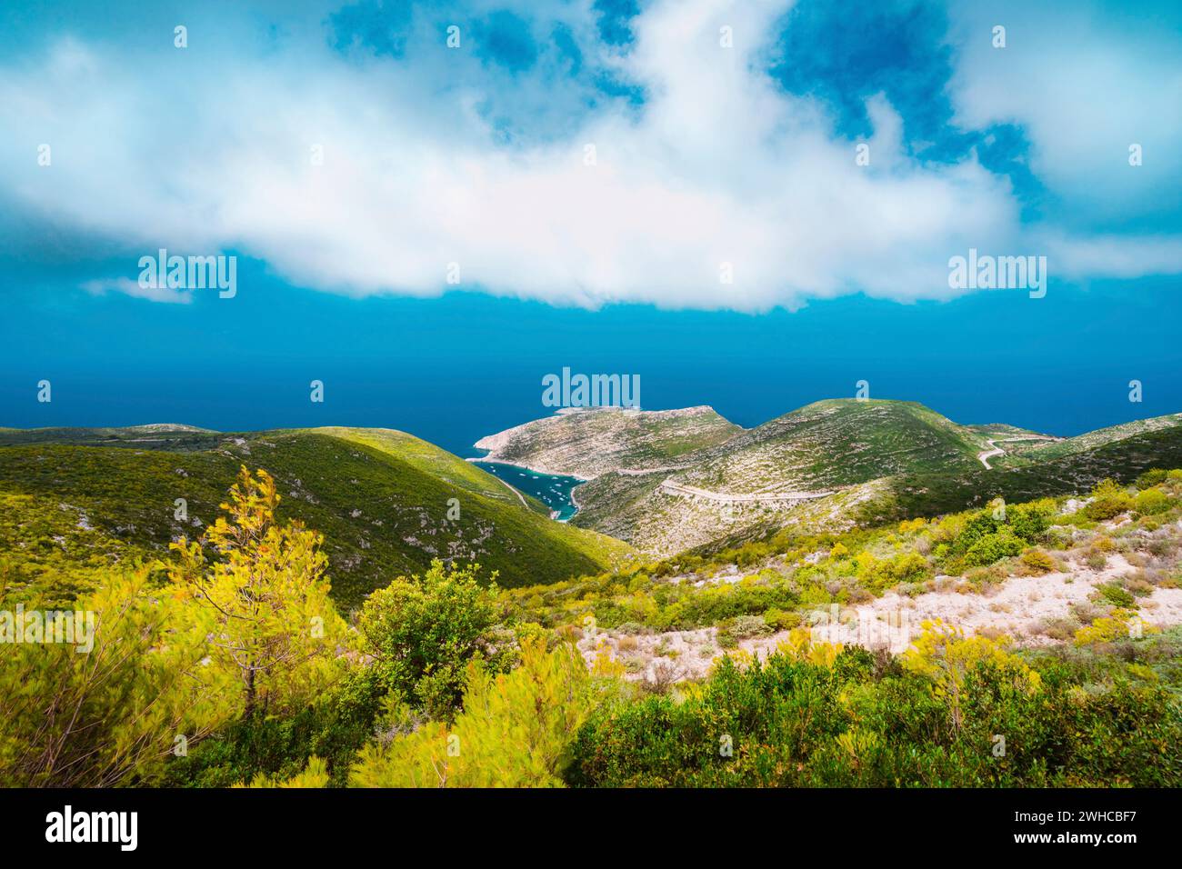 Porto Vromi sur l'île de Zakynthos, Bleu mer baie de la Méditerranée, la Grèce. Banque D'Images