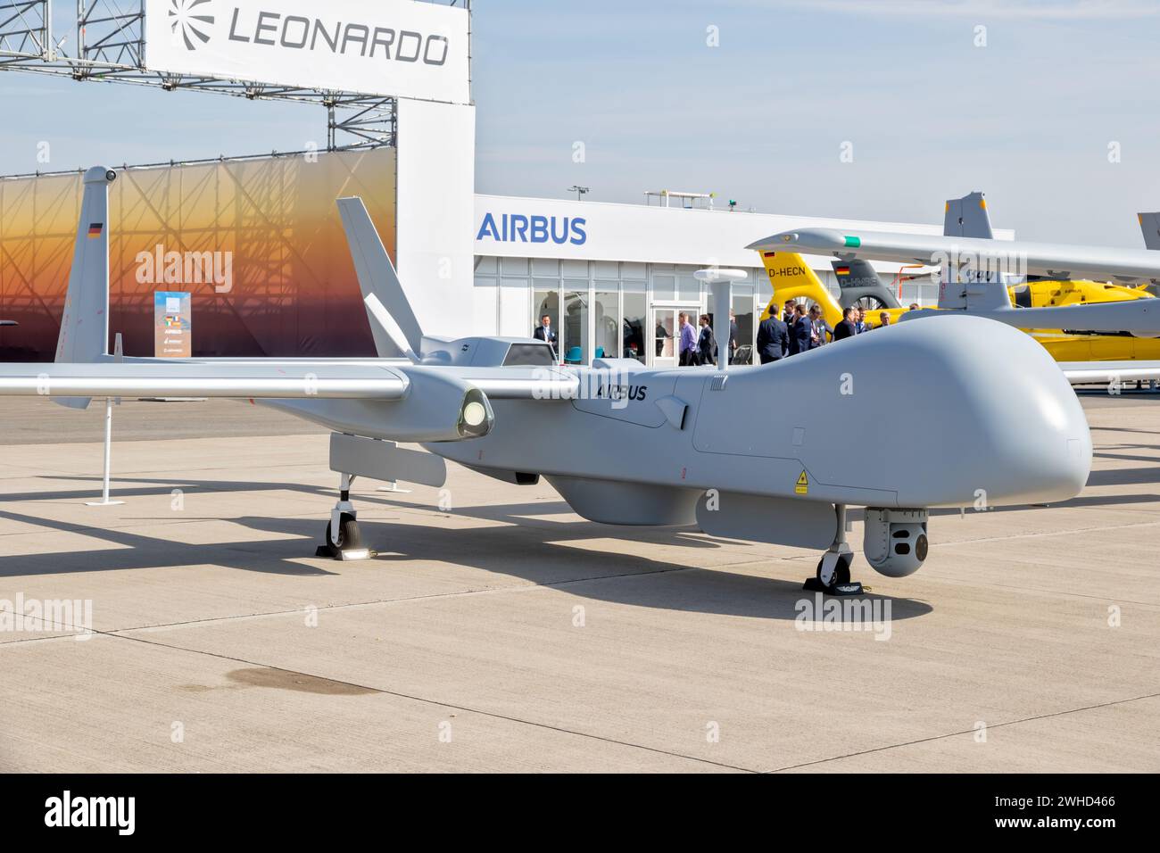 Airbus EADS Harfang drone militaire armé (UCAV) exposé à l'ILA de Berlin. Allemagne - 27 avril 2018 Banque D'Images