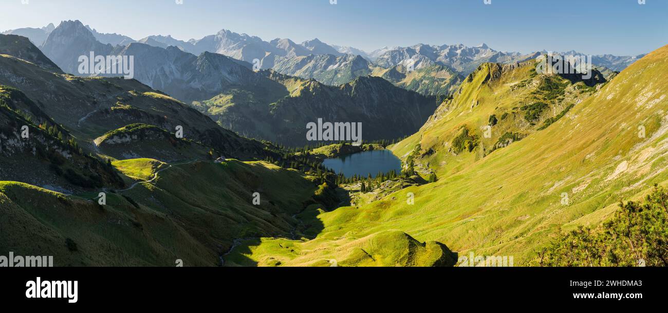 Seealpsee, Hintere Seealpe, Höfats, Allgäu Alpes, Allgäu, Bavière, Allemagne Banque D'Images
