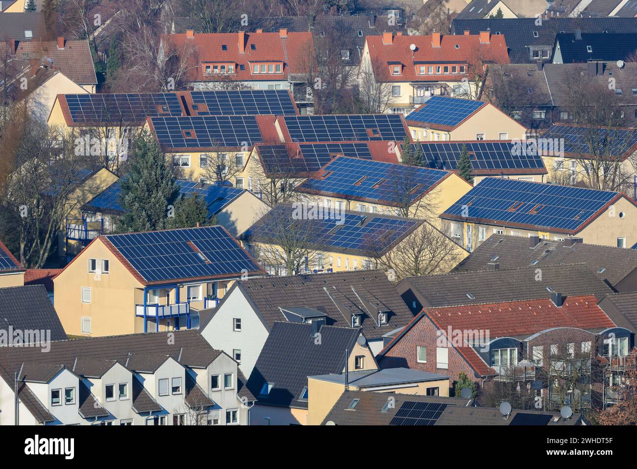 Bottrop, Rhénanie du Nord-Westphalie, Allemagne - immobilier solaire, immeubles d'habitation avec toits solaires, innovation City Ruhr. Banque D'Images