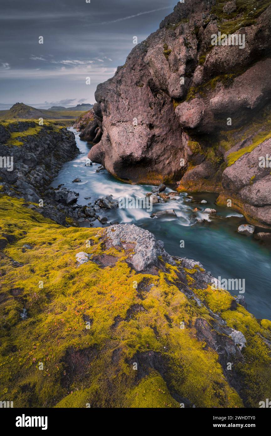 Cours de rivière dans les hautes terres du sud de l'Islande Banque D'Images