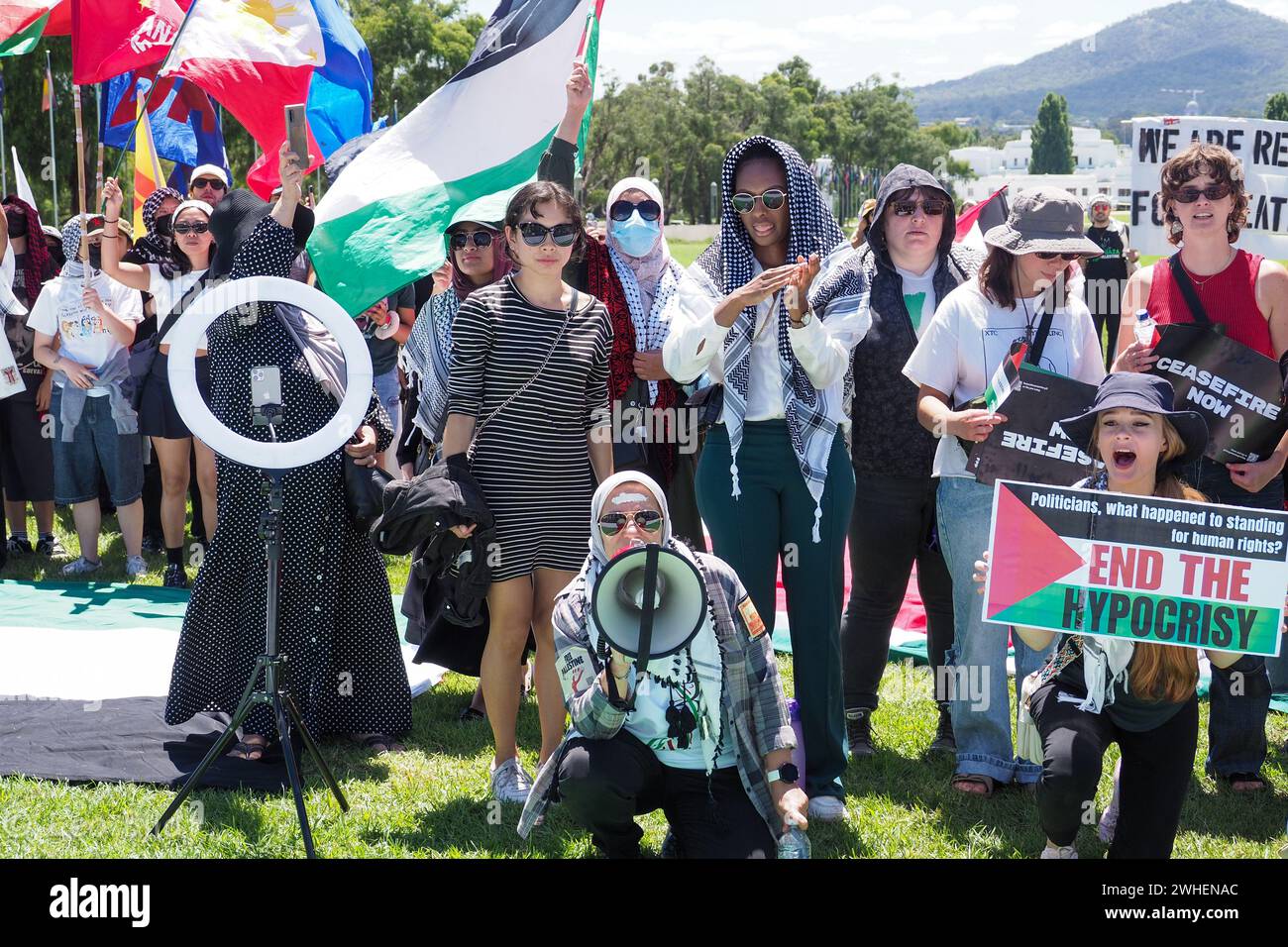 Australie, Canberra, Parlement, 6 février 2024. Les manifestants pro-palestiniens se rassemblent dans toute l'Australie pour exiger un cessez-le-feu et la fin de la guerre contre Gaza Banque D'Images