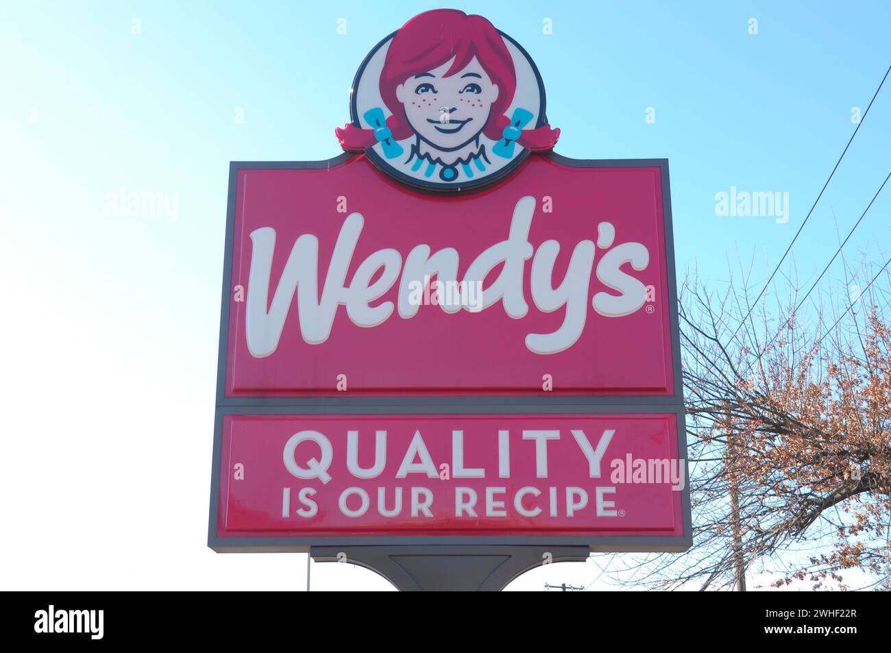 New York, États-Unis. 09th Feb, 2024. Un restaurant Wendy's est vu dans le quartier de Garden City dans le comté de Nassau, long Island, New York. (Photo de Jimin Kim/SOPA images/SIPA USA) crédit : SIPA USA/Alamy Live News Banque D'Images