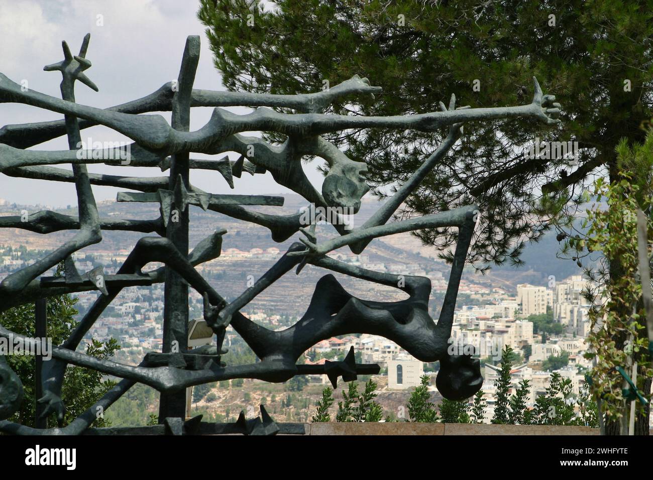 Œuvre d'art sur le terrain de Yad Vashem à Jérusalem. Les victimes des camps de la mort de Nador Glid Banque D'Images