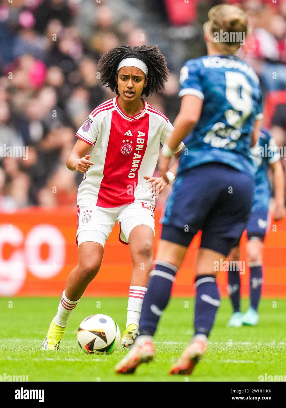 Amsterdam, pays-Bas. 10 février 2024. Amsterdam - Lily Yohannes de Ajax Vrouwen lors du match opposant Ajax V1 contre Feyenoord V1 au Johan Cruijff Arena le 10 février 2024 à Amsterdam, pays-Bas. Crédit : Box to Box Pictures/Alamy Live News Banque D'Images