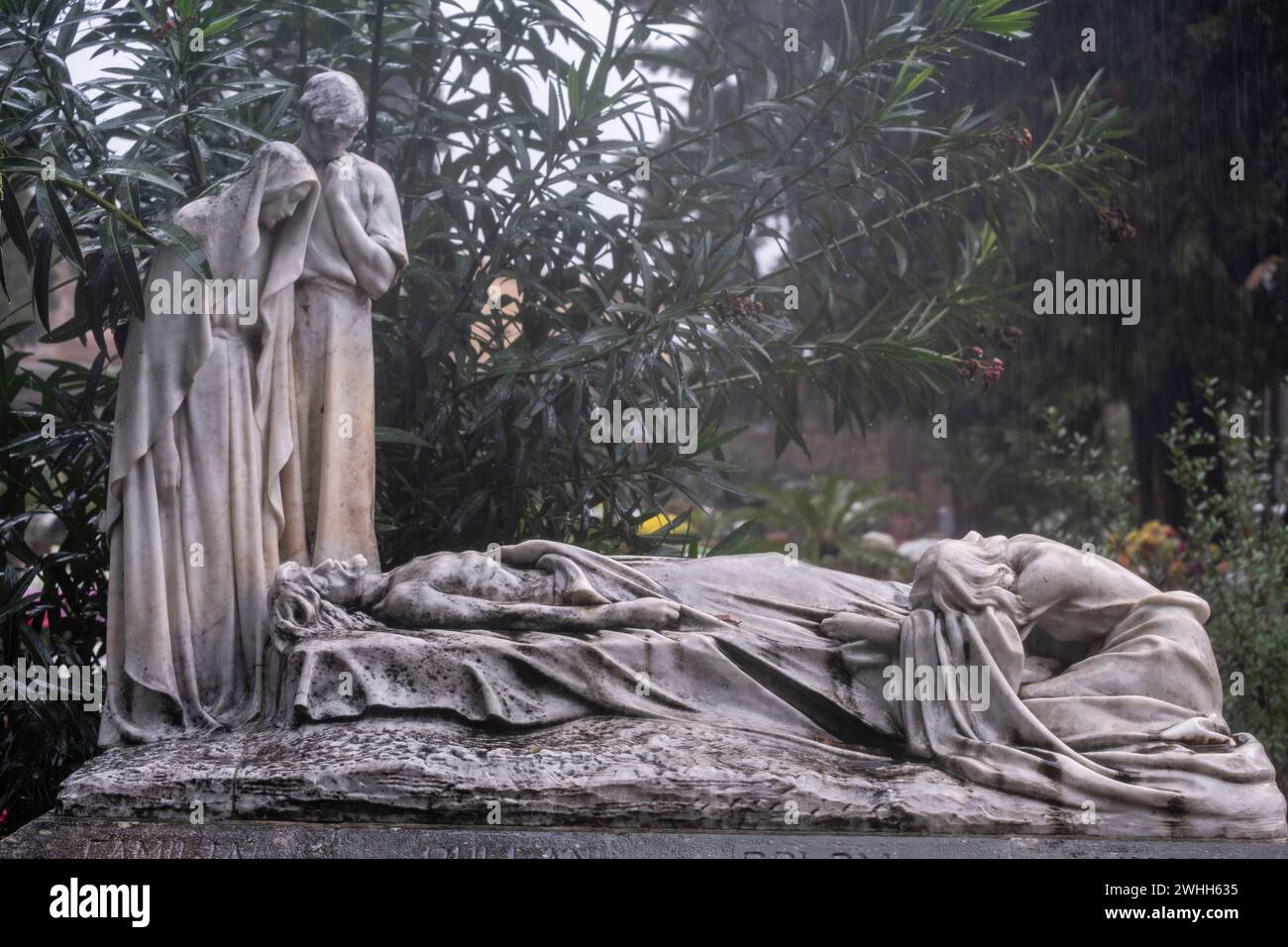 Monument funéraire de la famille Morell où représente la Vierge Marie Banque D'Images