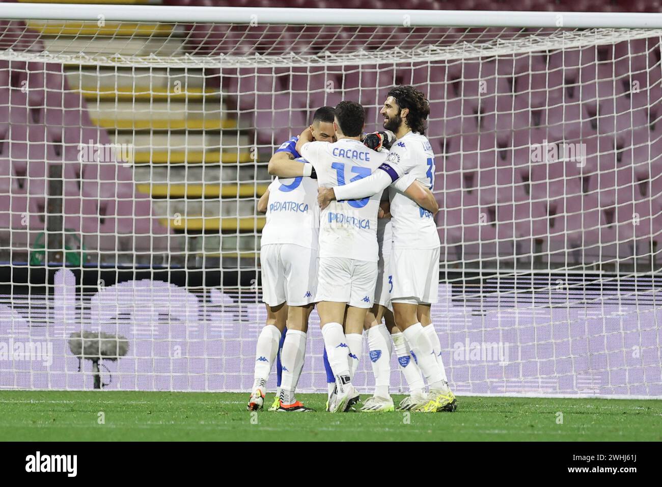 Salerne, Italie. 09th Feb, 2024. Empoli célèbre le match de victoire lors du match de football Serie A entre Unione Sportiva Salernitana vs Empoli au stade Arechi à Salerne le 9 février 2024. Crédit : Agence photo indépendante/Alamy Live News Banque D'Images