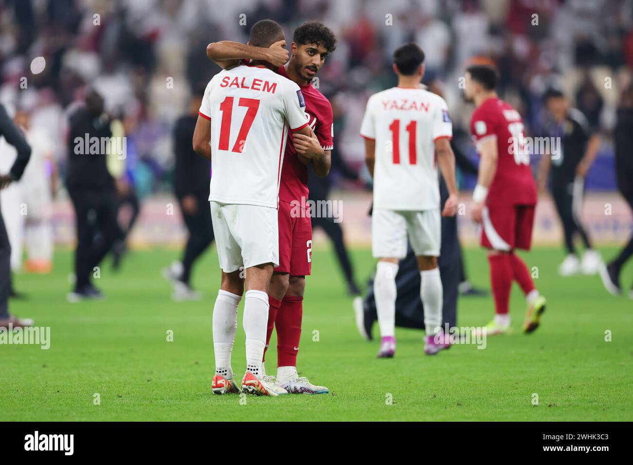 Lusail, Qatar. 10 février 2024. (G à d) Salem Al Ajalin (JOR), Jassem Gaber (QAT) Football/Football : Coupe d'Asie de l'AFC Qatar 2023 finale match entre Jordan 1-3 Qatar au stade Lusail à Lusail, Qatar . Crédit : Naoki Morita/AFLO SPORT/Alamy Live News Banque D'Images