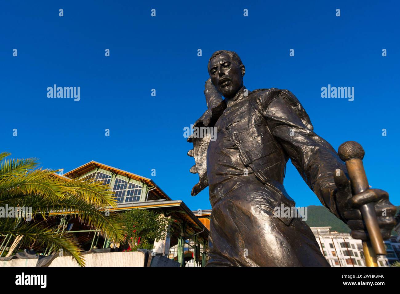 Statue de Freddie Mercury, musicien, Reine, rock, musique rock, star, rock star, décédé, célèbre, chanteur, musique, monument, sculpture, art, artiste, man Banque D'Images