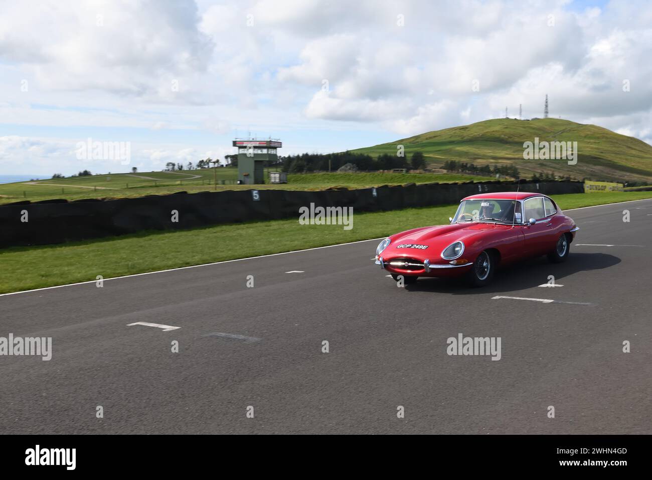 Une journée d'expérience de conduite dans une Jaguar E-type classique à Knockhill Banque D'Images