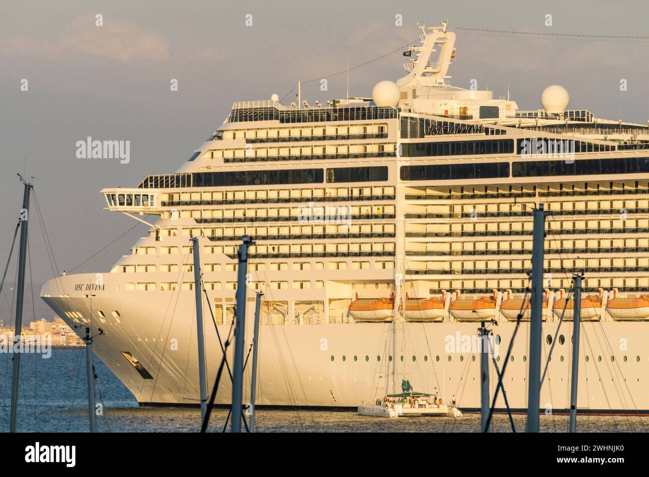 Crucero en el puerto de Palma Banque D'Images