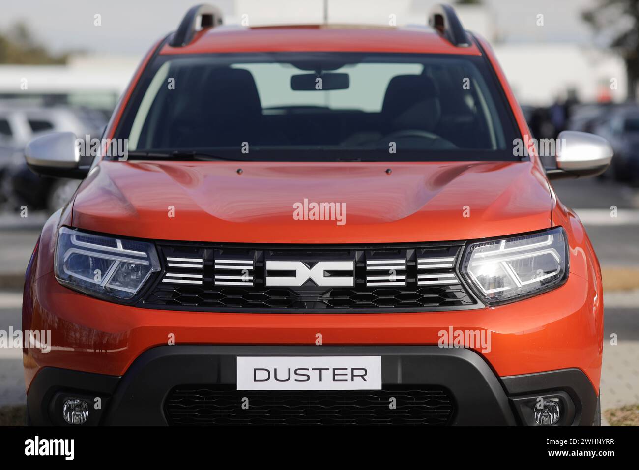 Mioveni, Roumanie - 7 février 2024 : le modèle Dacia Duster 2022. Banque D'Images