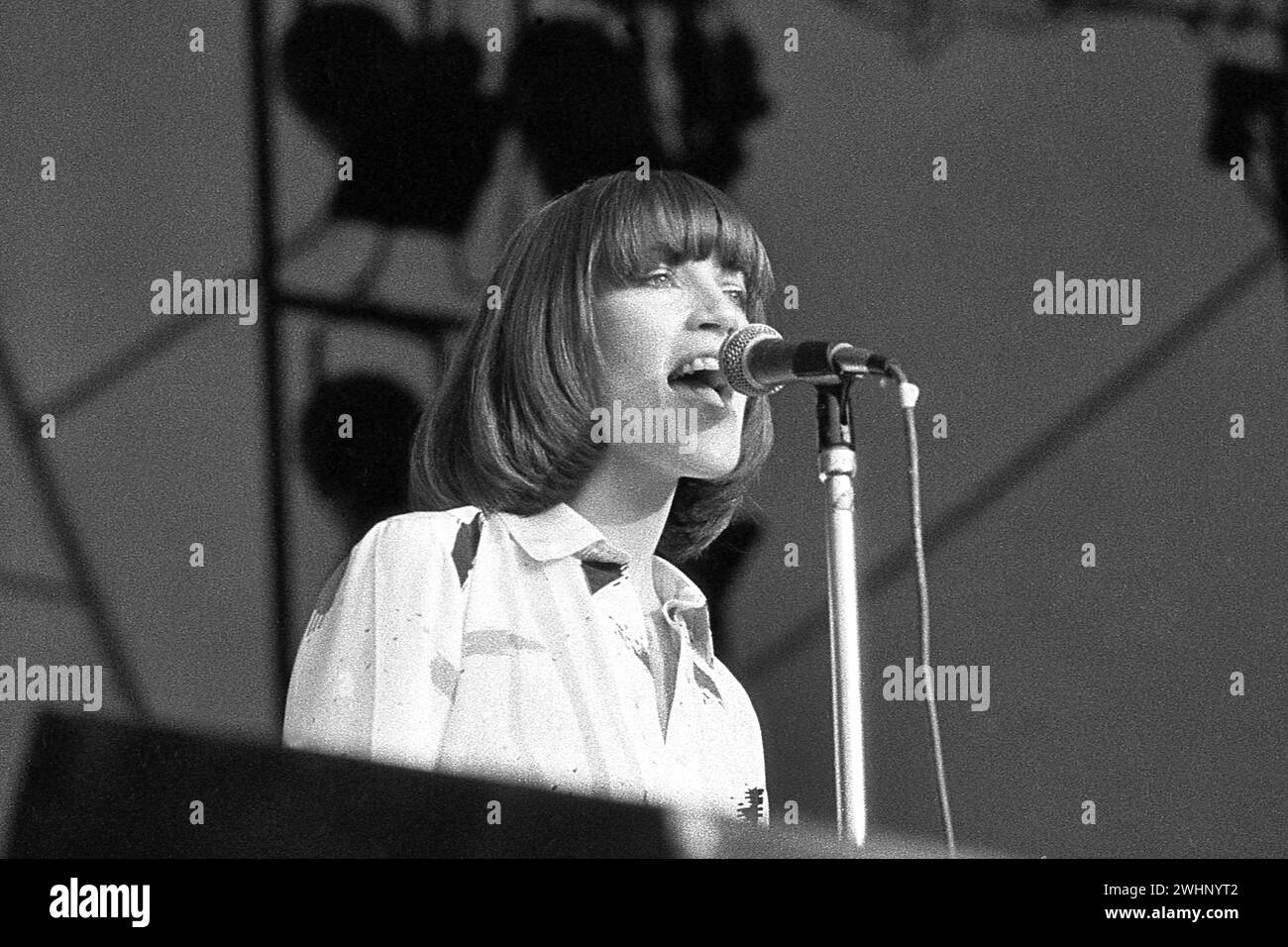 Kiki Dee, chanteuse pop soul britannique, en préformation au concert du Queen Hyde Park 18/9/1976 Banque D'Images